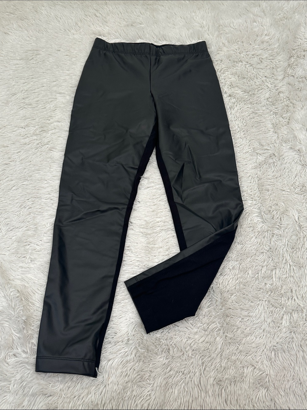 🚗 Old Navy Faux Leather Leggings
